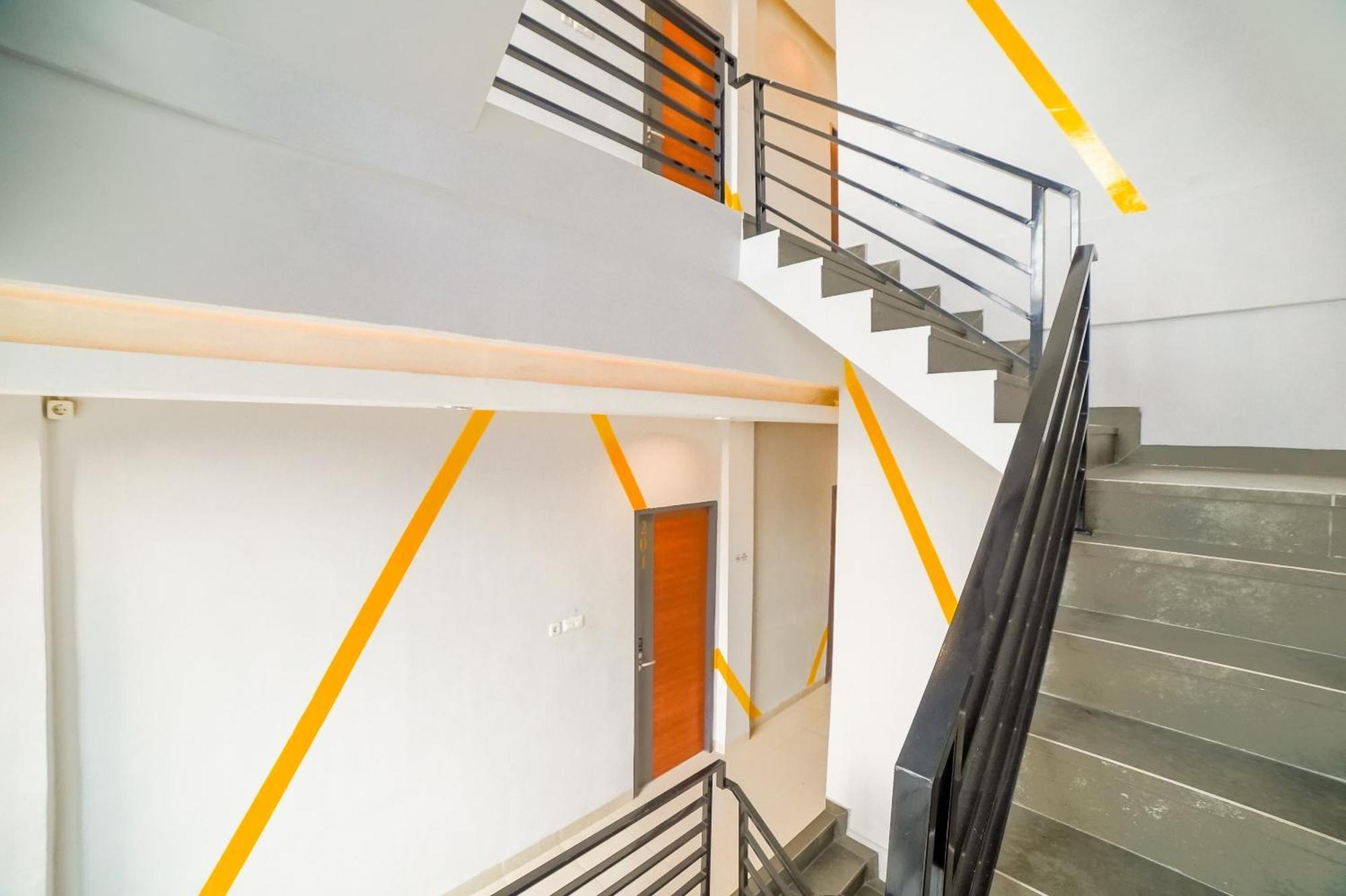 Capital O 90874 Millenium Inn 2 Medan Eksteriør bilde